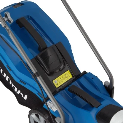 Hyundai Elektro-Rasenmäher LM3301E Mit 33 Cm Schnittbreite Und Mulchfunktion 6 Hyundai Elektro-Rasenmäher LM3301E Mit 33 Cm Schnittbreite Und Mulchfunktion – Bild 6