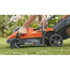 Black & Decker Black+Decker Akku-Rasenmäher 36 V/2x 2,5 Ah 38 Cm BCMW3336L2 12 Black & Decker Black+Decker Akku-Rasenmäher 36 V/2x 2,5 Ah 38 Cm BCMW3336L2 -Vitavia Verkäufe 838013 2012 838013 F389