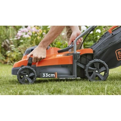 Black & Decker Black+Decker Akku-Rasenmäher 36 V/2x 2,5 Ah 38 Cm BCMW3336L2 6 Black & Decker Black+Decker Akku-Rasenmäher 36 V/2x 2,5 Ah 38 Cm BCMW3336L2 – Bild 6