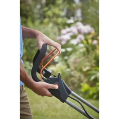 Black & Decker Black+Decker Akku-Rasenmäher 36 V/2x 2,5 Ah 38 Cm BCMW3336L2 13 Black & Decker Black+Decker Akku-Rasenmäher 36 V/2x 2,5 Ah 38 Cm BCMW3336L2 -Vitavia Verkäufe 838013 2012 838013 F890